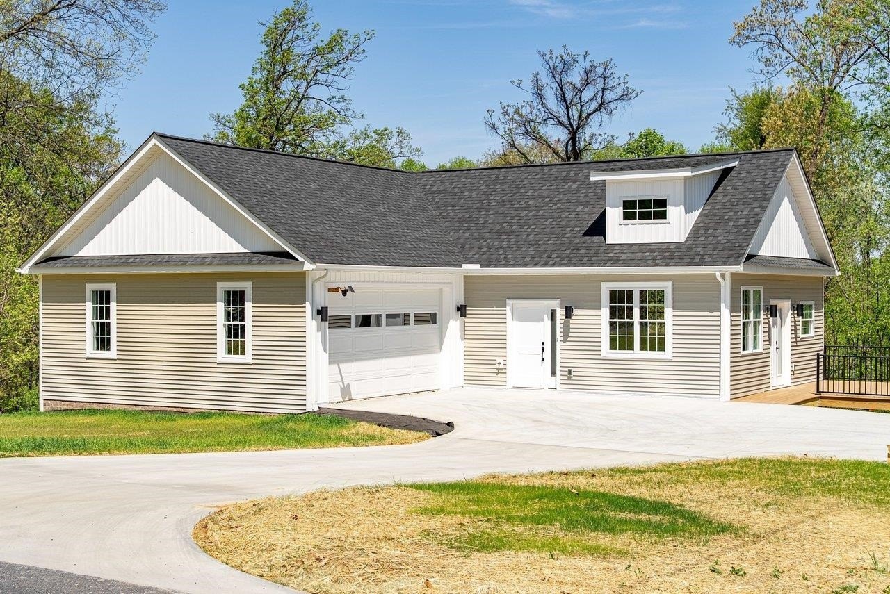 Single Family 3BR 3BA - 1378 MELROSE RD, ROCKINGHAM, VA