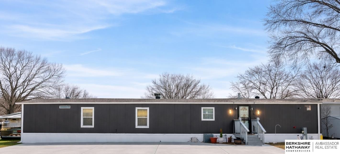 Manufactured Housing 3BR 2BA - 12845 Manderson Plaza, Omaha, NE