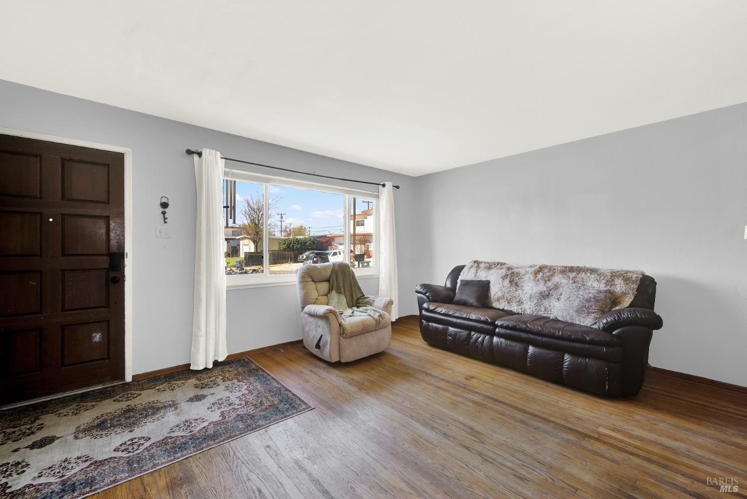 Single Family 4BR 3BA - 1424 Mckinley Street, Fairfield, CA