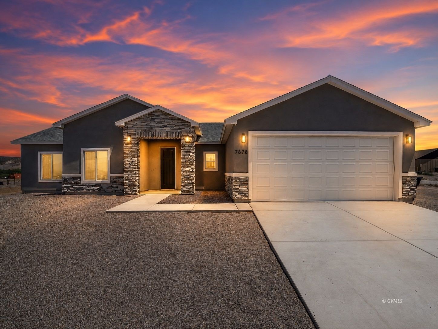 Single Family 4BR 2BA - 7678 W Tinsley Pl, Pima, AZ