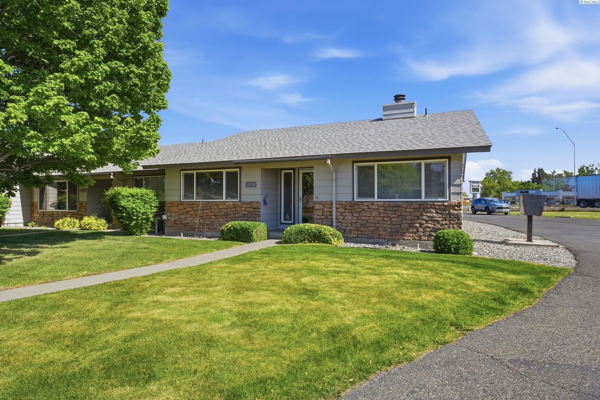 Other 2BR 2BA - 2415 W Grand Rhonde Avenue, Kennewick, WA