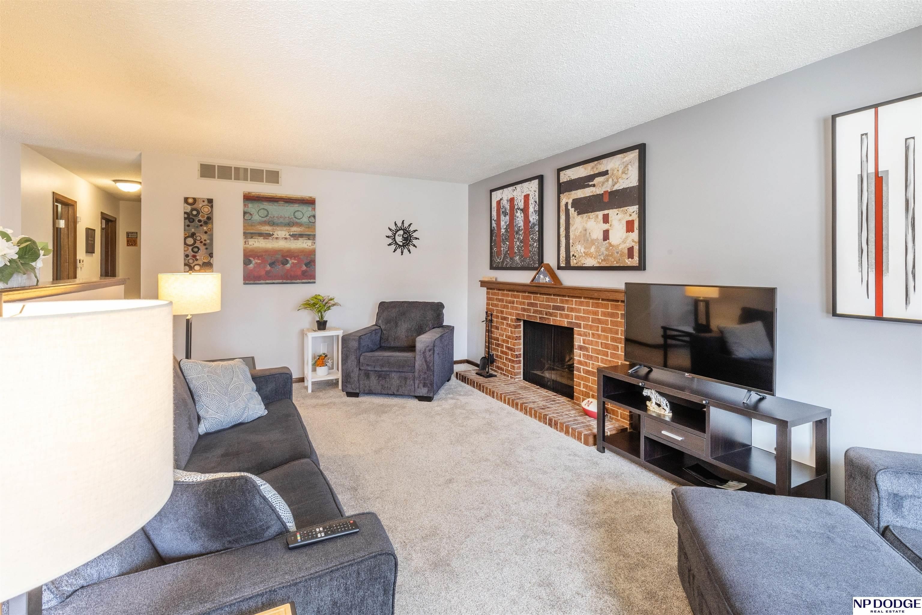 Single Family 3BR 2BA - 709 Sunny Slope Road, Lincoln, NE