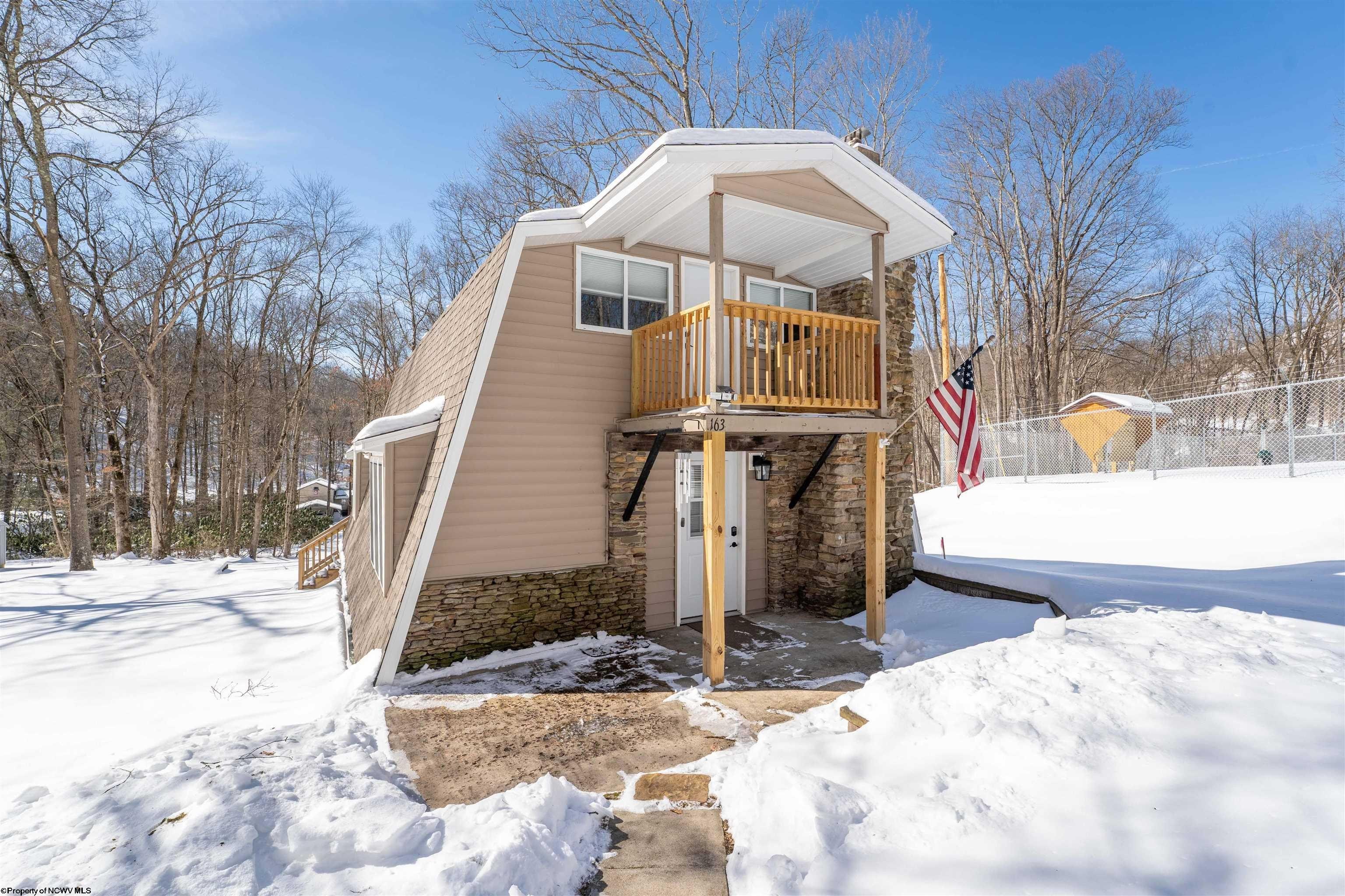 Single Family 3BR 2BA - 163 Sandy Acres Drive, Bruceton Mills, WV