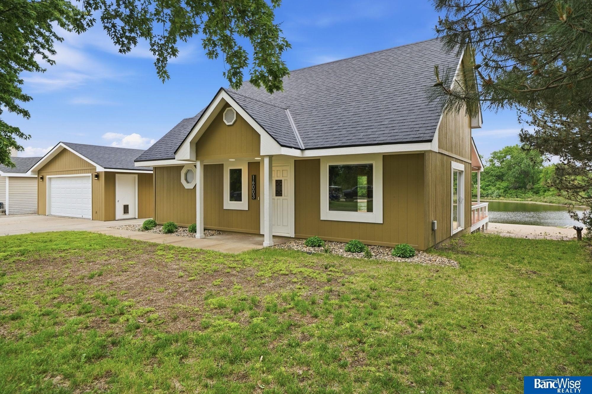 Single Family 2BR 1BA - 16003 Middle Island Drive, South Bend, NE