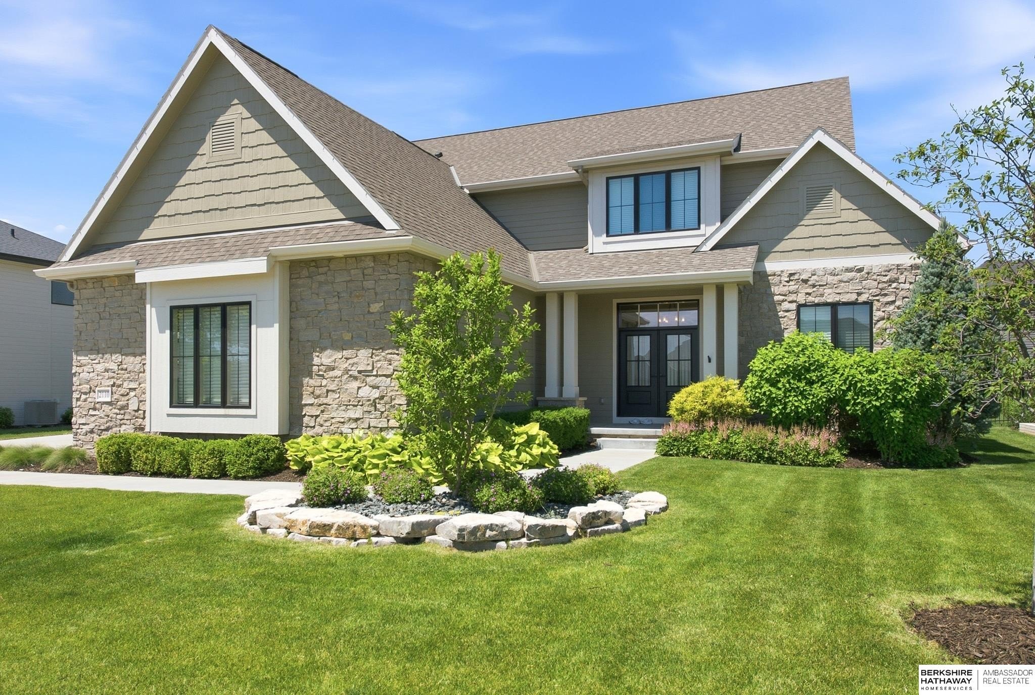 Single Family 4BR 5BA - 2110 S 210th Street, Omaha, NE