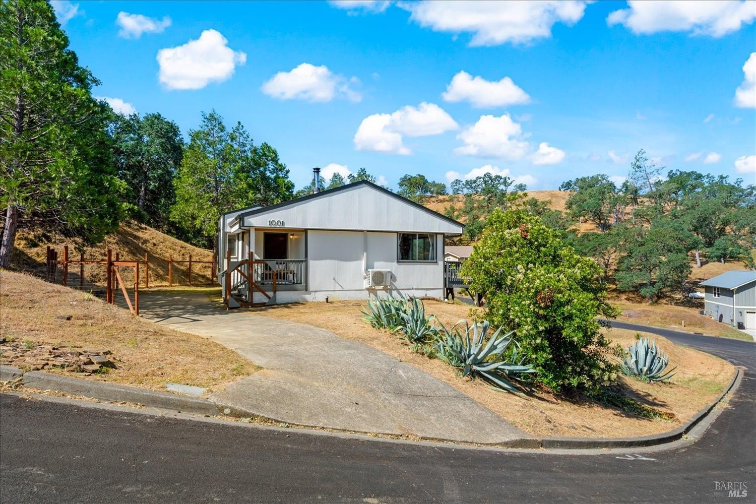 Single Family 2BR 1BA - 1001 Eastridge Drive, Napa, CA