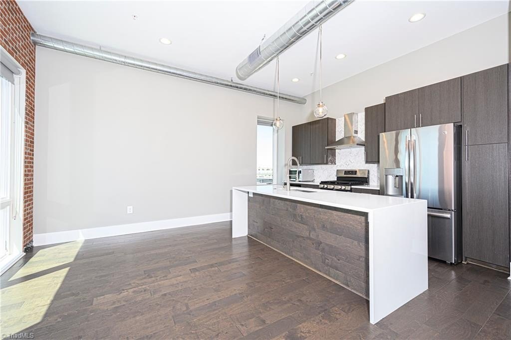 Condo 2BR 3BA - 400 W 4th Street, Winston-Salem, NC
