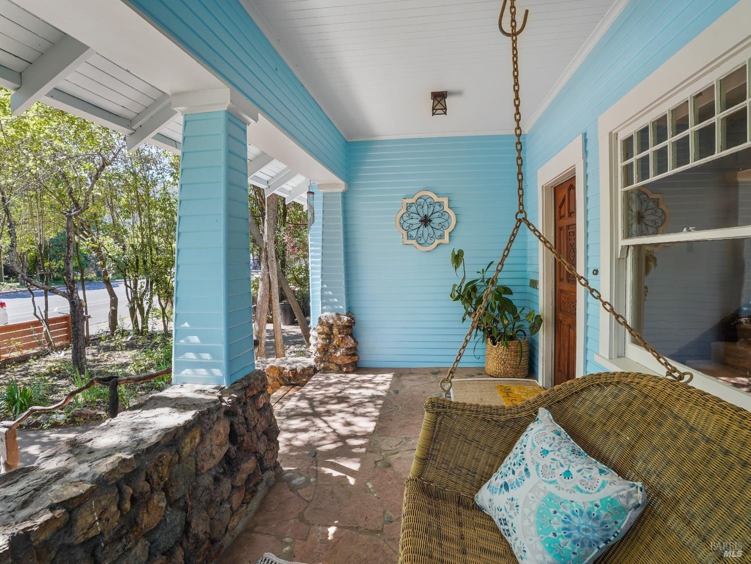 Single Family 3BR 3BA - 720 Grove Avenue, Ukiah, CA