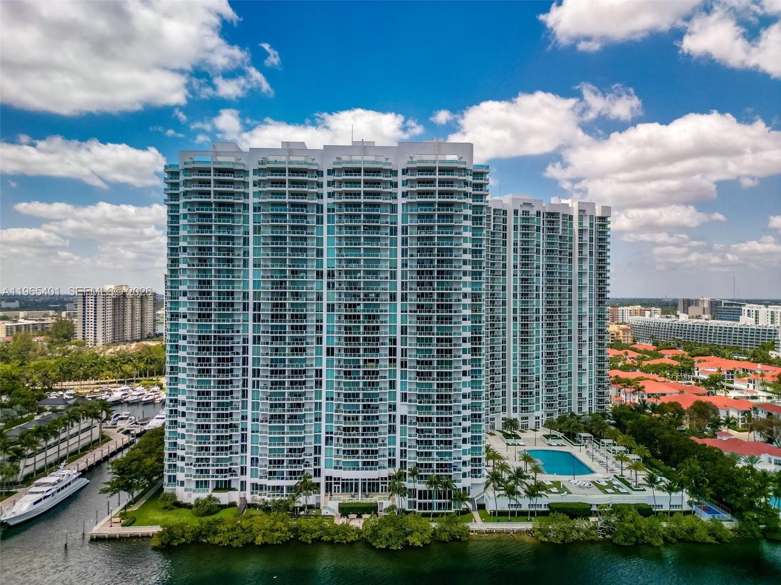 Condo 2BR 3BA - 3201 NE 183rd St, Aventura, FL