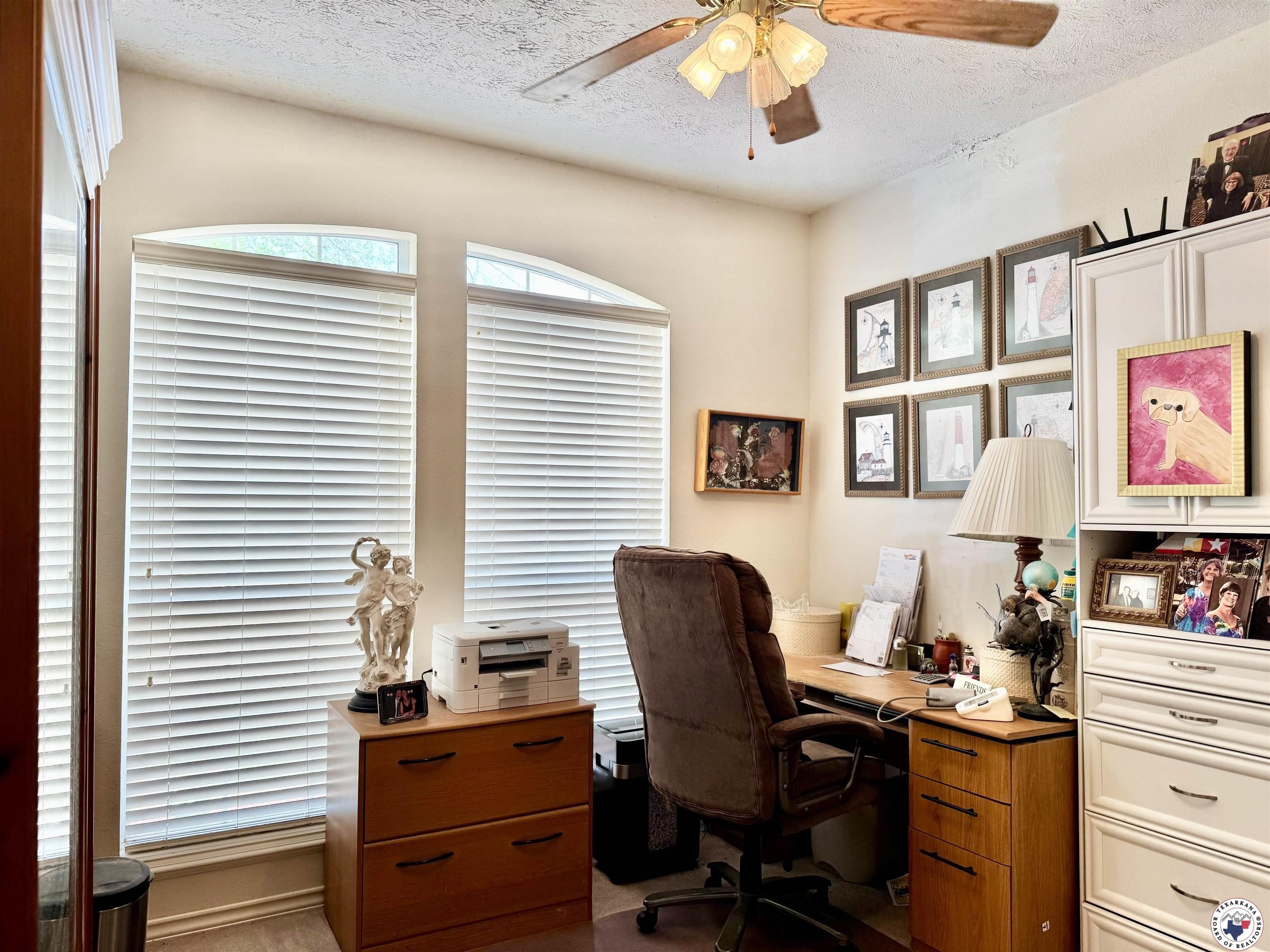 Single Family 3BR 2BA - 33 Williams Cir, Wake Village, TX