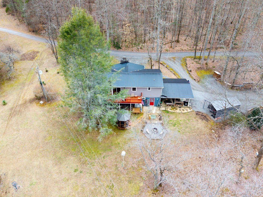 Single Family 2BR 3BA - 78 Hideaway Cove, Hayesville, NC