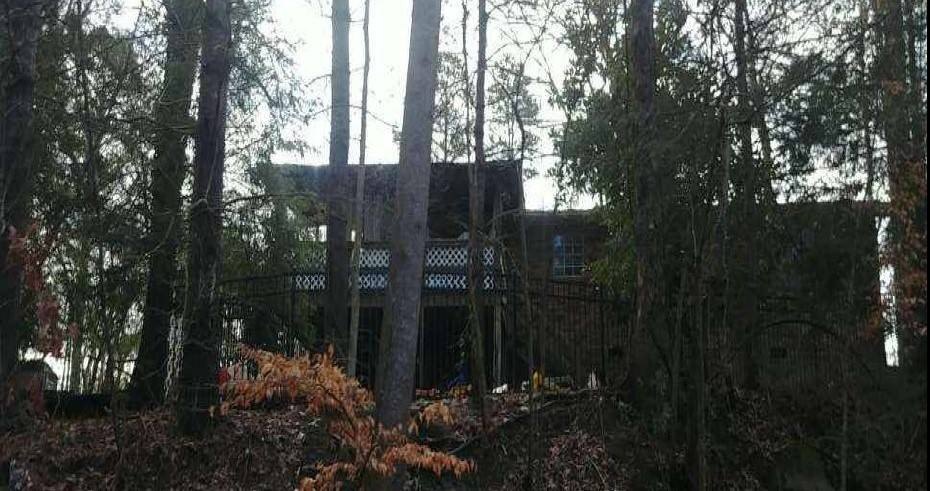 720 Poplar Ln  