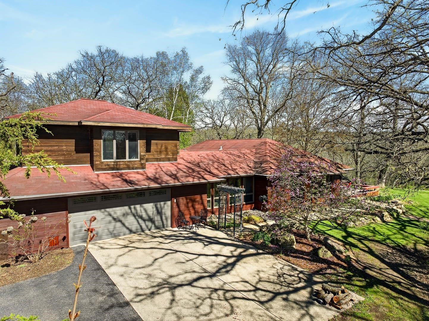 Single Family 3BR 3BA - 5765 Mill Road, Dodgeville, WI