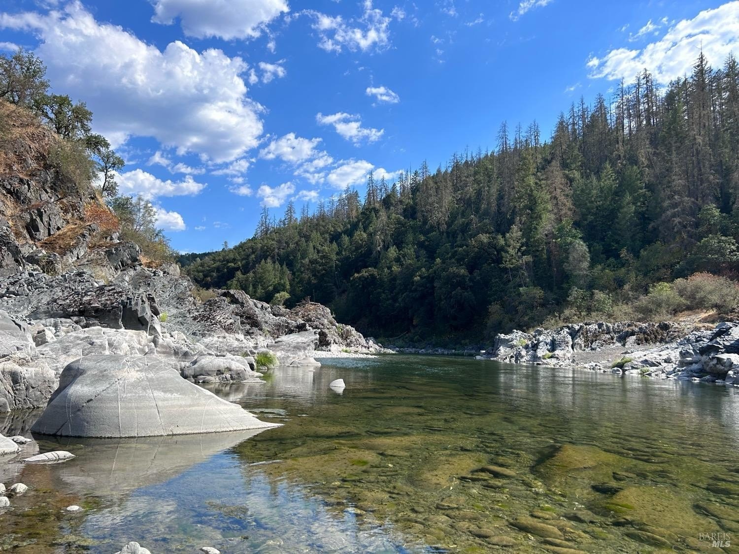 Single Family 1BR 1BA - 73080 Hill Road, Covelo, CA