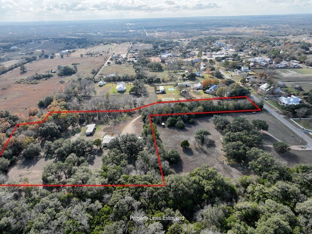 Plots and Land 3BR 2BA - 505 North Live Oak Street, Round Top, TX