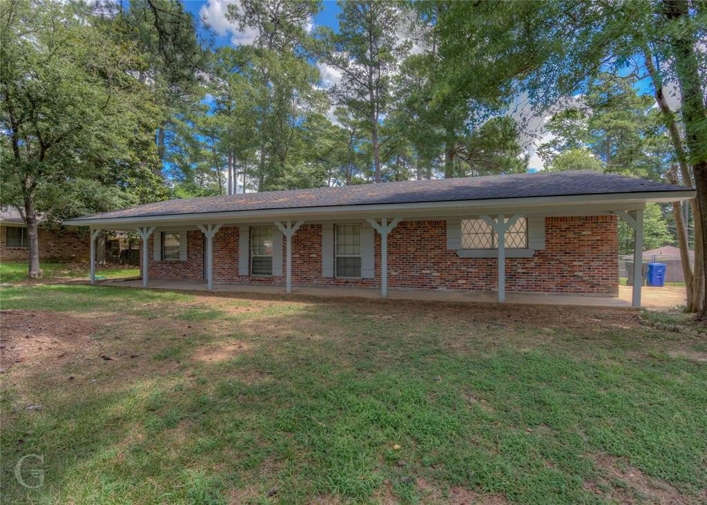 Single Family 3BR 2BA - 4111 Inwood Road, Shreveport, LA