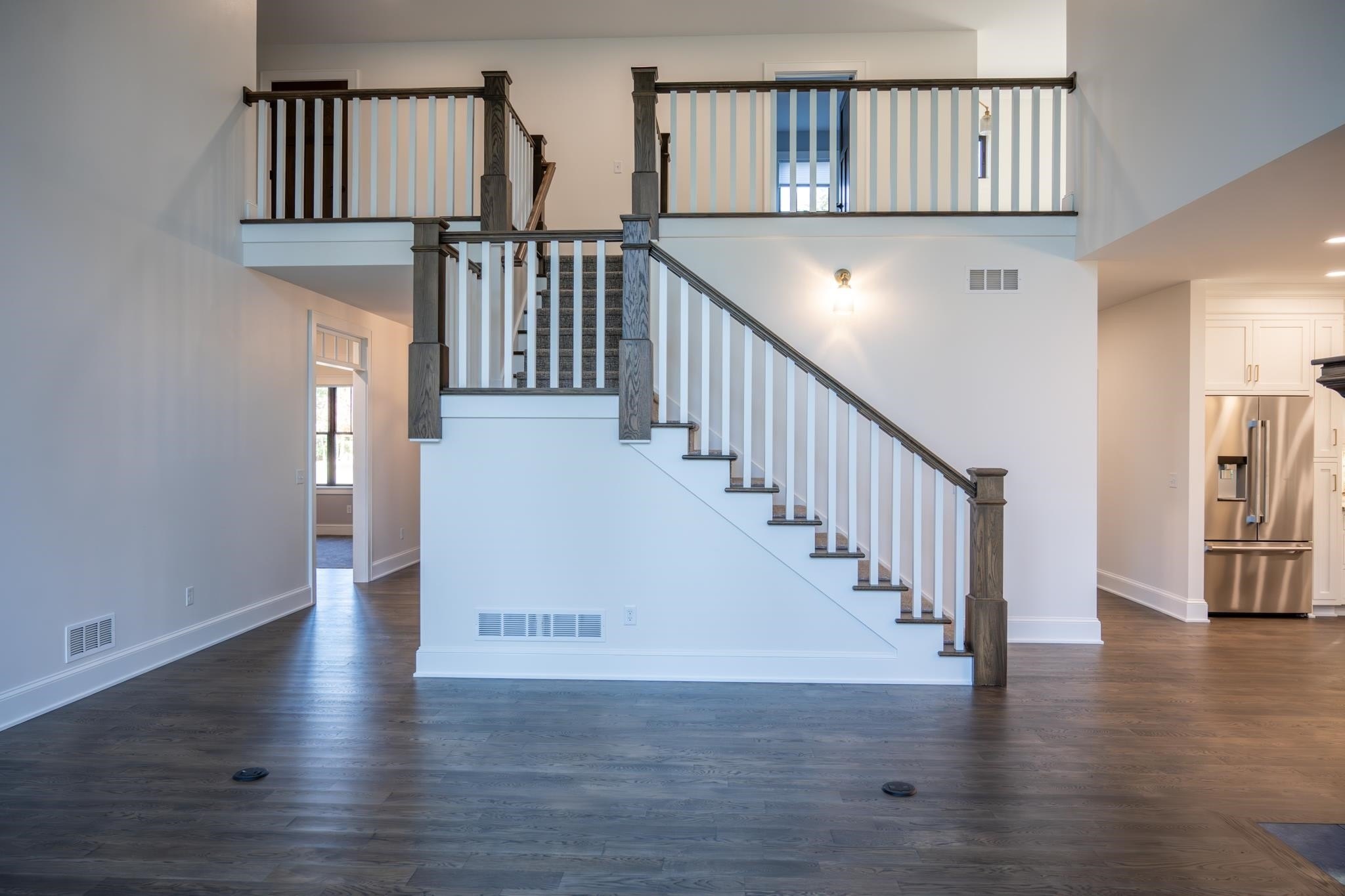 Single Family 5BR 4BA - N7825 N Cherokee Circle, New Lisbon, WI