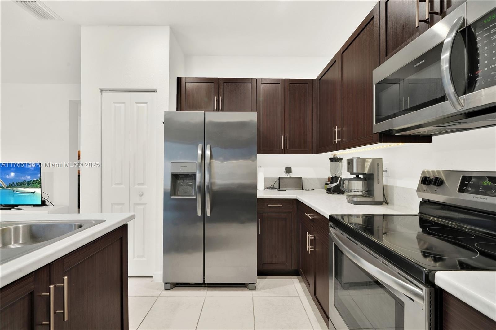 Single Family 3BR 3BA - 11880 SW 245th Ter, Homestead, FL