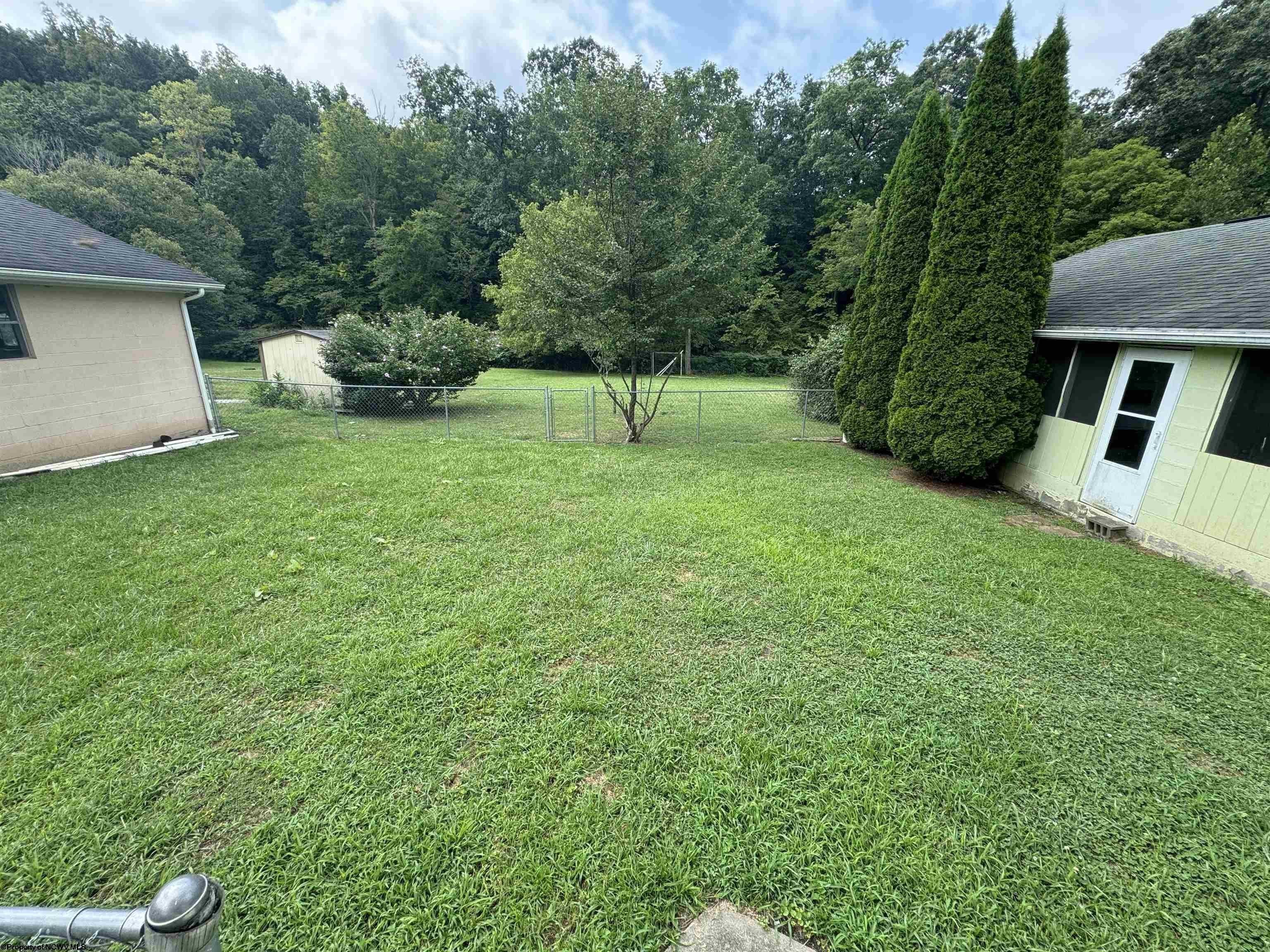 Single Family 2BR 2BA - 119 Geneva Street, Bridgeport, WV
