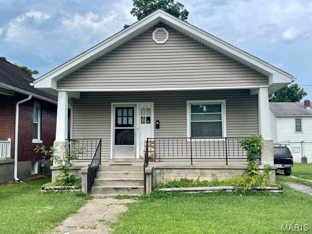 Single Family 2BR 1BA - 217 S Ellis Street, Cape Girardeau, MO