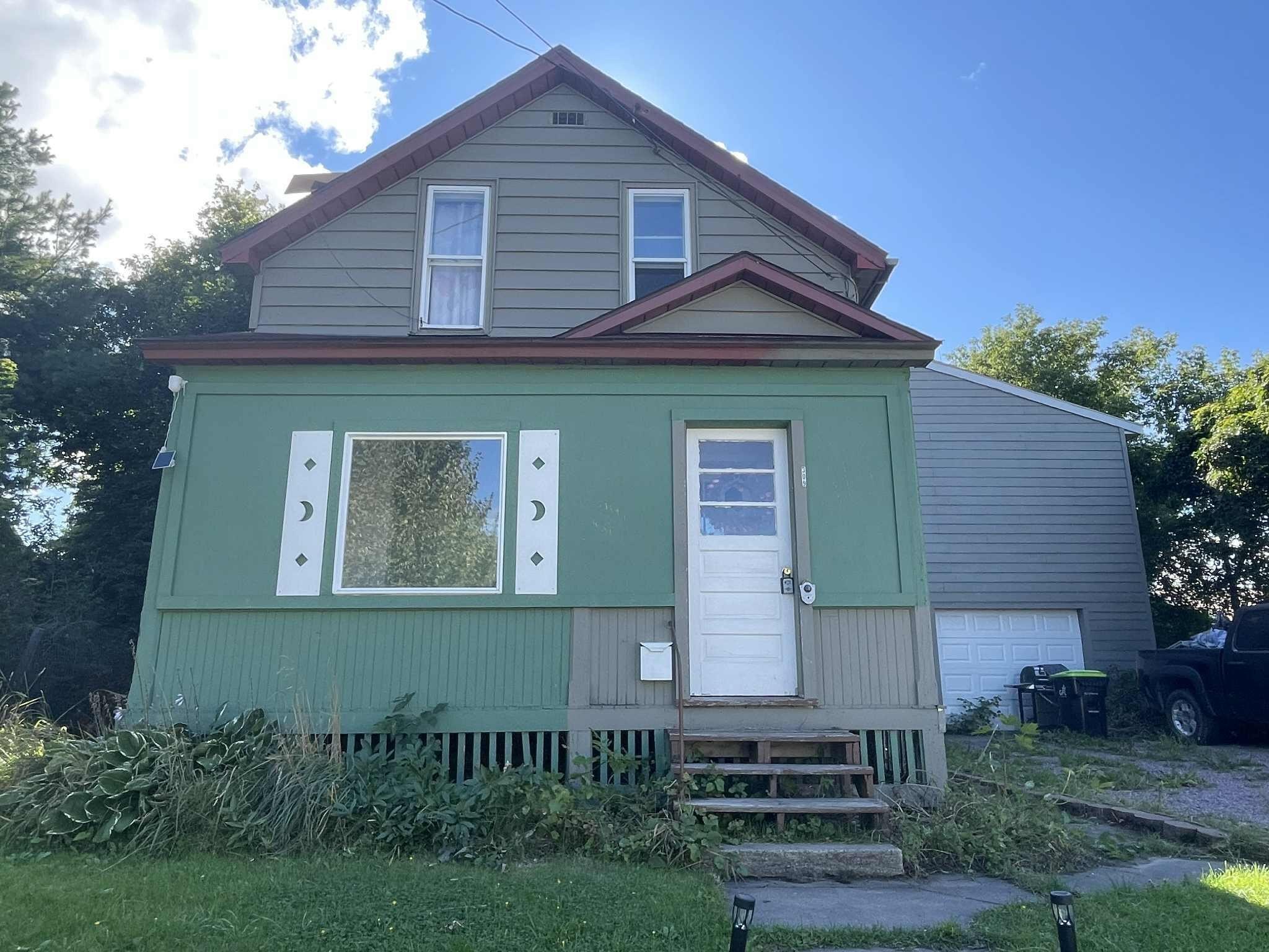 Single Family 6BR 3BA - 309 Johnston St, Sault Ste Marie, MI