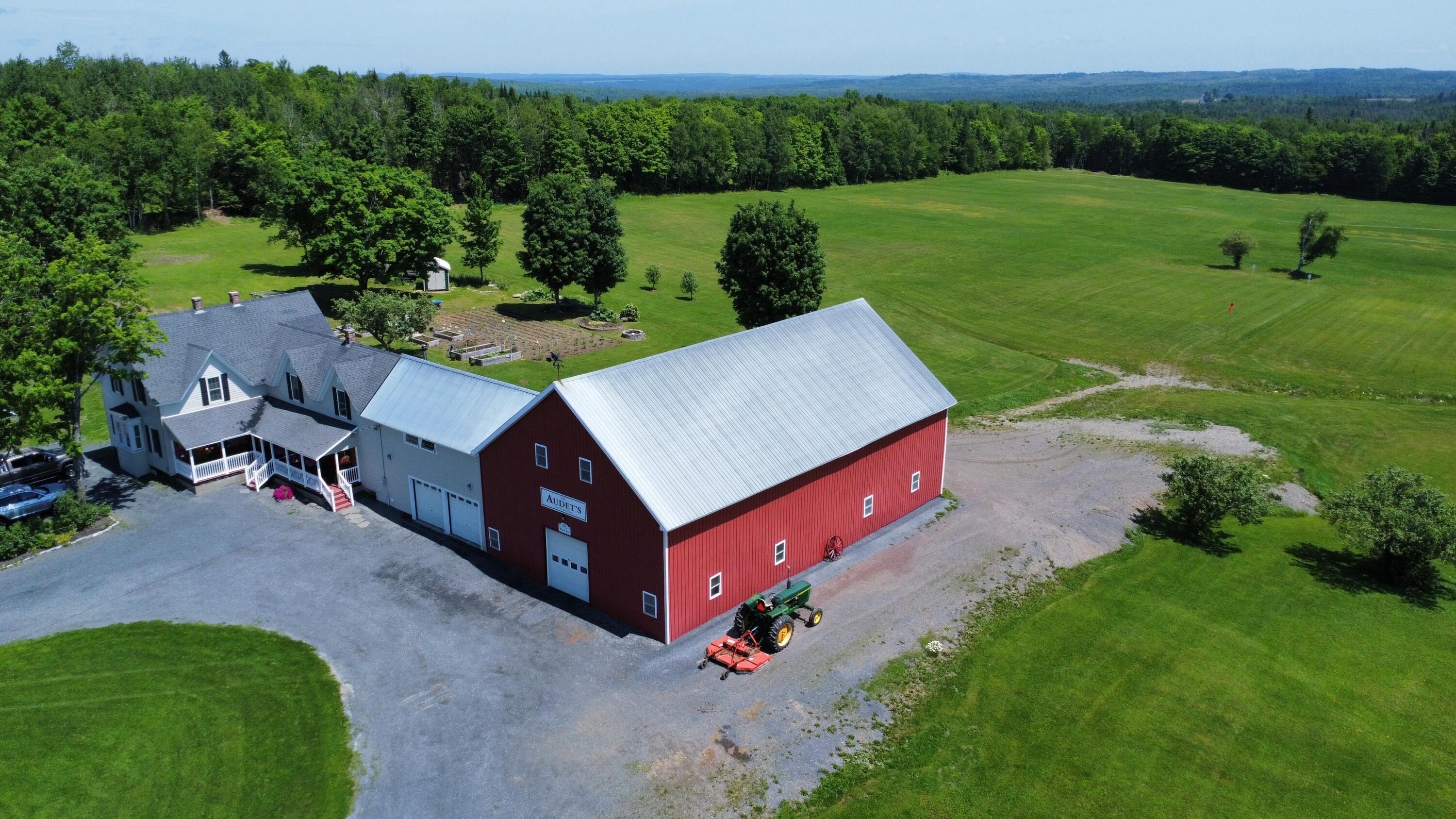 Single Family 4BR 2BA - 325 West Road, New Sweden, ME