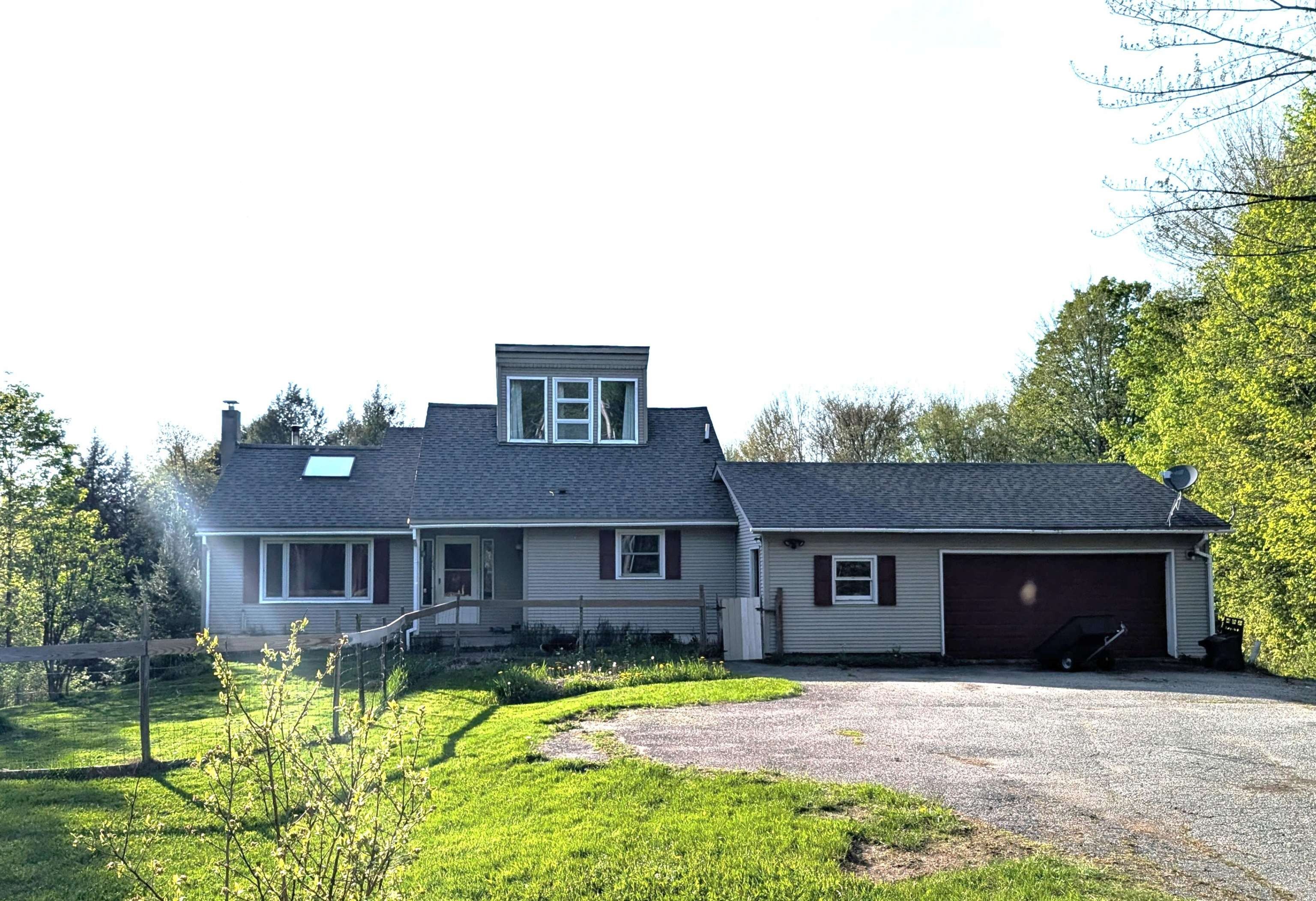 Single Family 2BR 2BA - 153 Trombley Hill Road, Hyde Park, VT