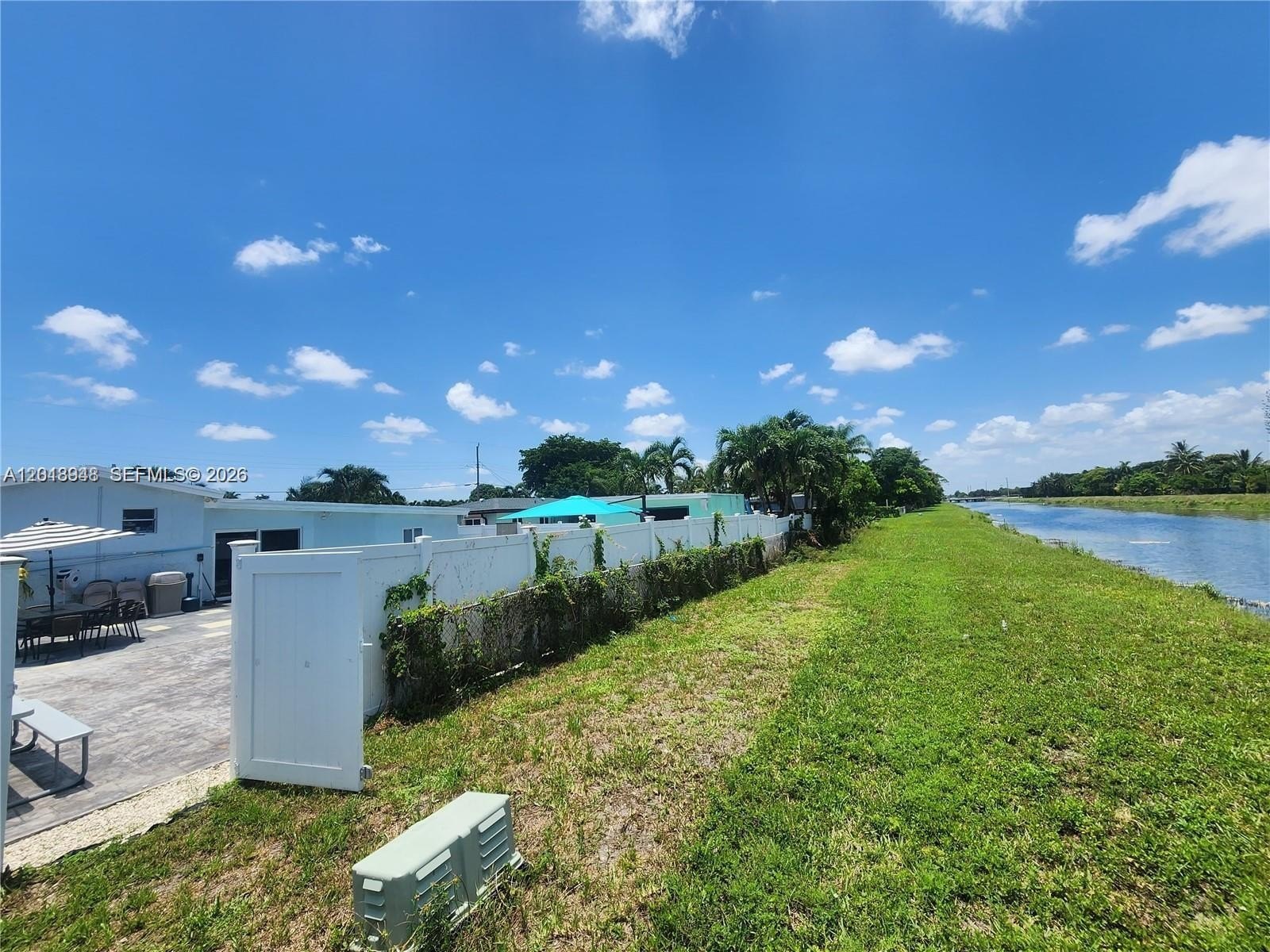 Single Family 3BR 2BA - 3617 NW 37th St, Lauderdale Lakes, FL