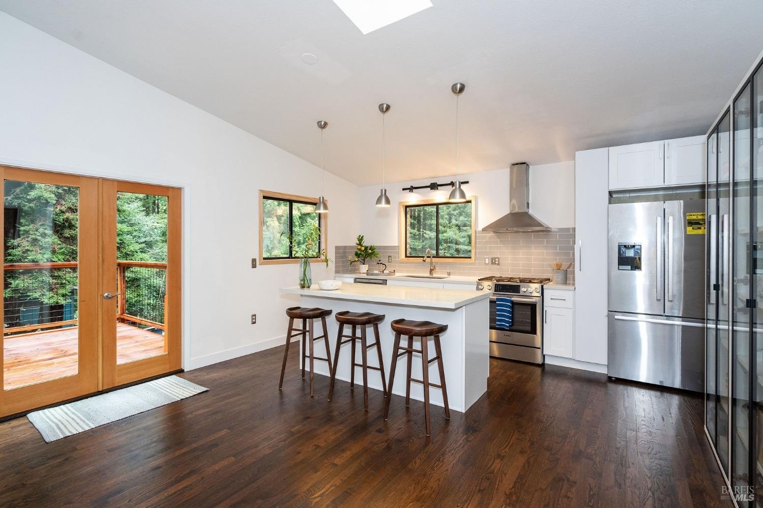 Single Family 2BR 1BA - 14225 Cherry Street, Guerneville, CA