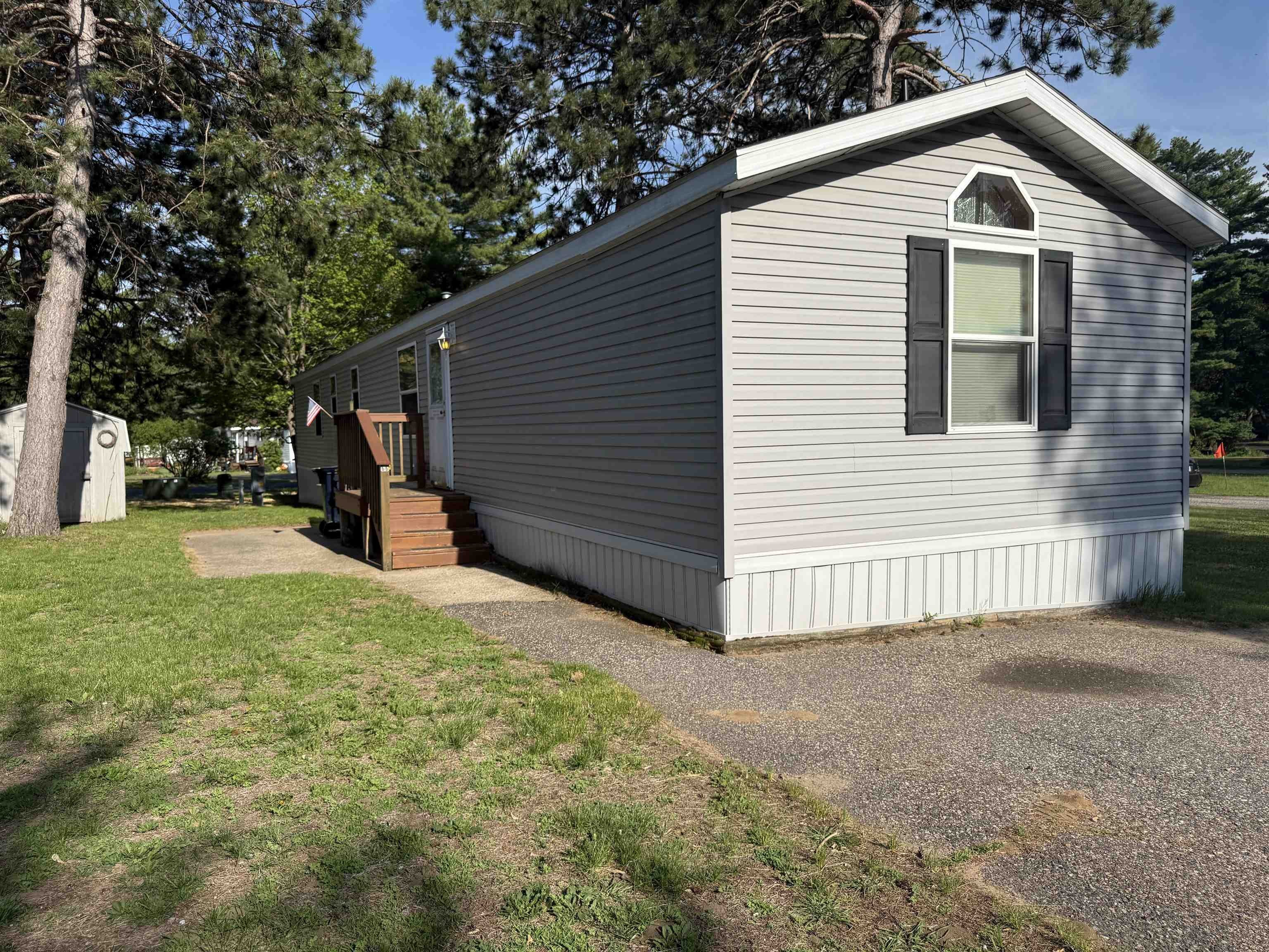 Single Family 3BR 2BA - 731 Sunset Boulevard, Wisconsin Dells, WI