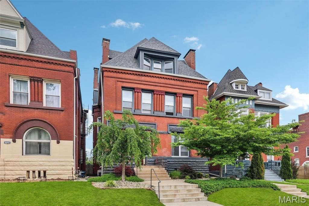 Single Family 4BR 3BA - 4253 Washington Boulevard, St Louis, MO