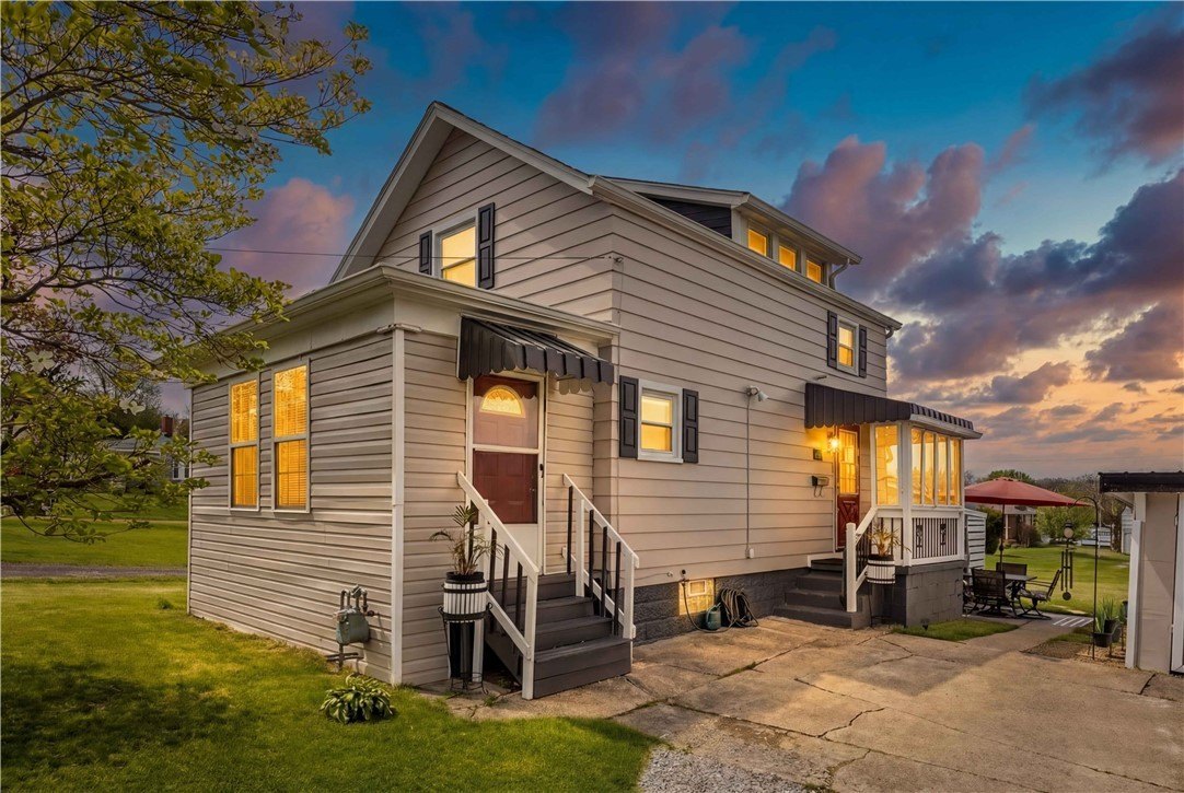 Single Family 2BR 3BA - 210 First Ave, Belle Vernon, PA