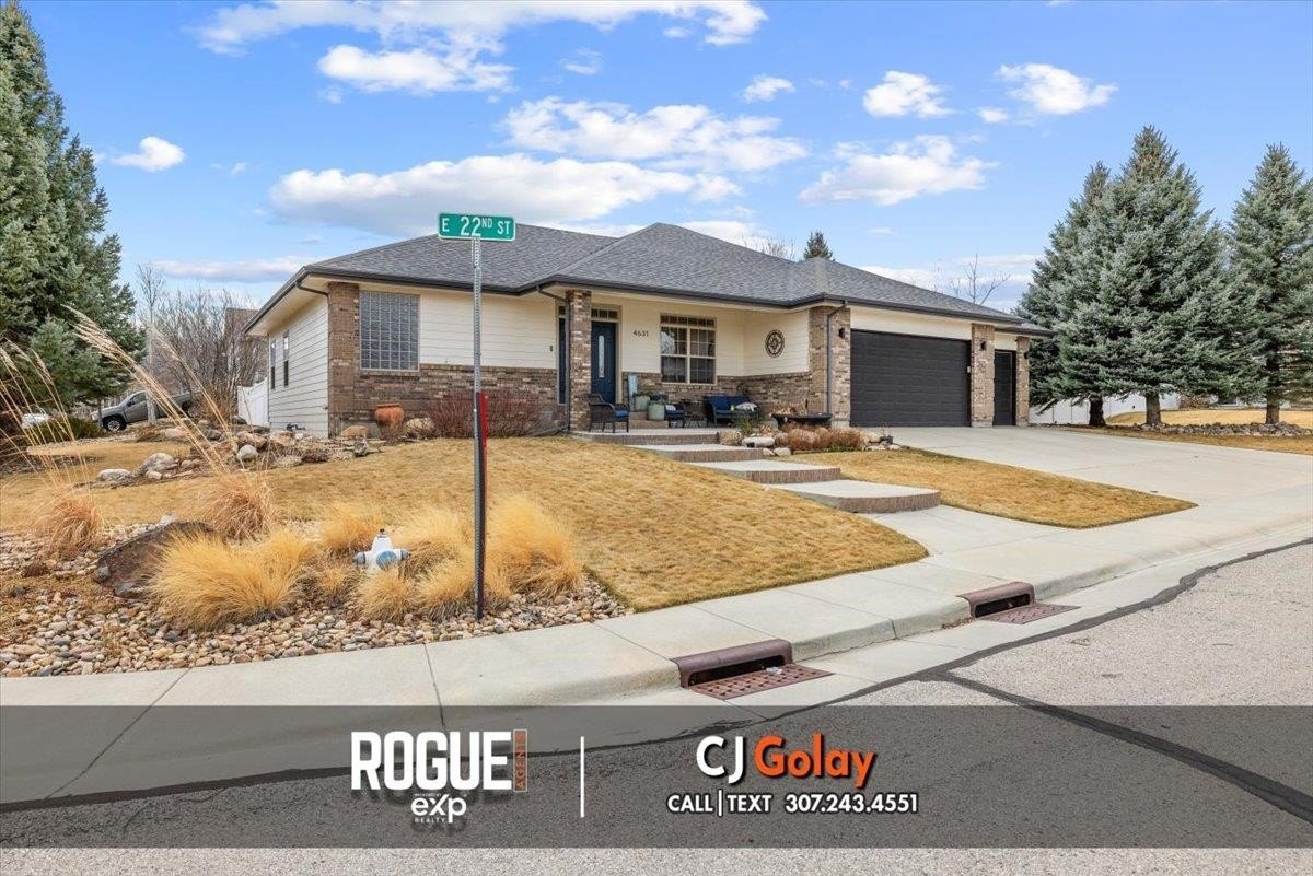 Single Family 4BR 3BA - 4631 E 22nd St, Casper, WY