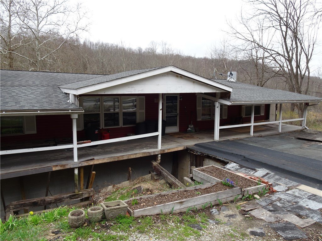 Single Family 3BR - 1283 New Stanton Ruffsdale Road, East Huntingdon, PA