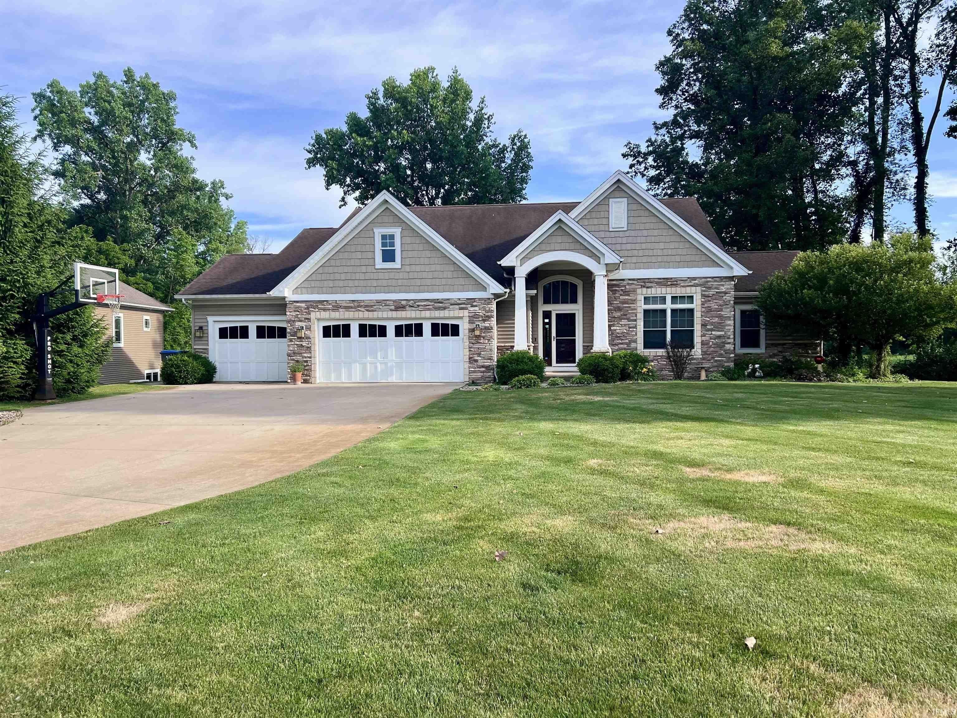 Single Family 4BR 4BA - 16292 Norwood Lane, Goshen, IN