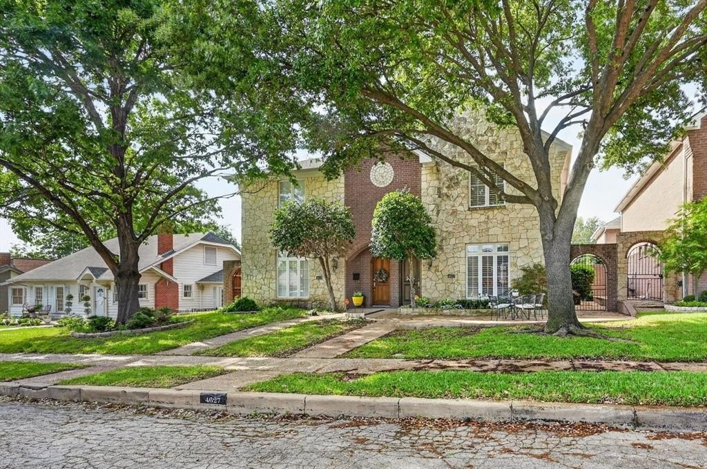 4627 Collinwood Ave