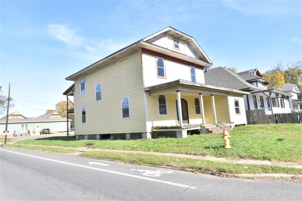 Single Family 5BR 2BA - 1134 College Street, Shreveport, LA