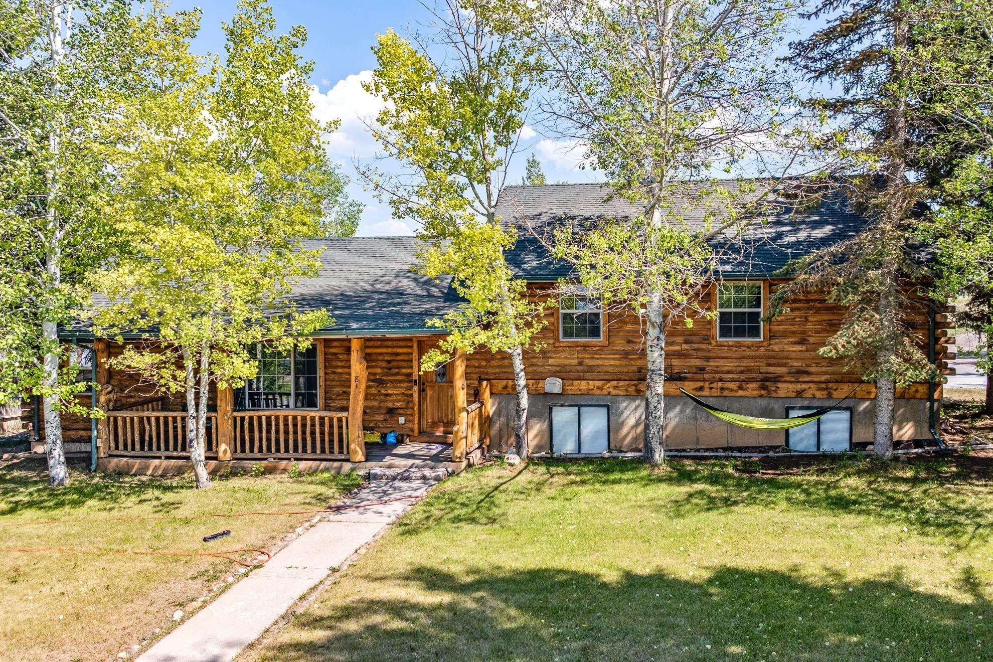 Single Family 6BR 3BA - 81 Walker Rd, Evanston, WY