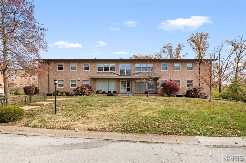 Condo 2BR 1BA - 4 Delcrest Court, University City, MO