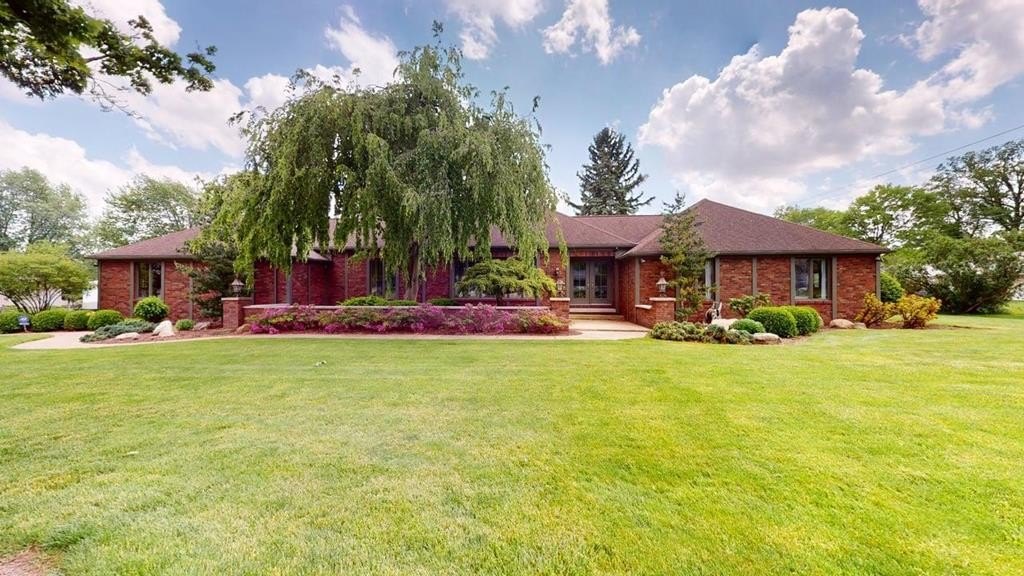 Single Family 4BR 3BA - 3985 Wiers Road, Willard, OH