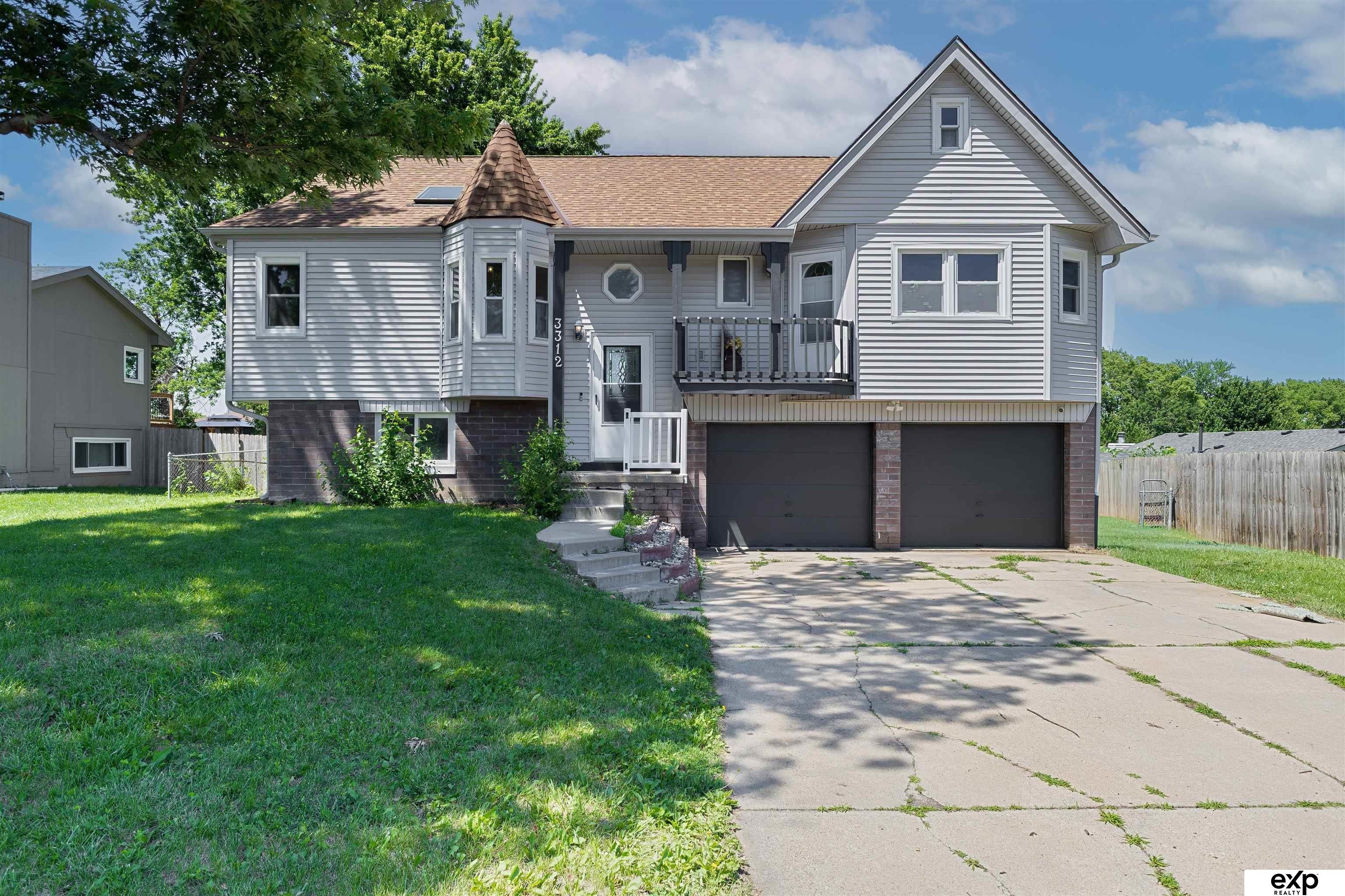 Single Family 3BR 3BA - 3312 Henery Road, Bellevue, NE