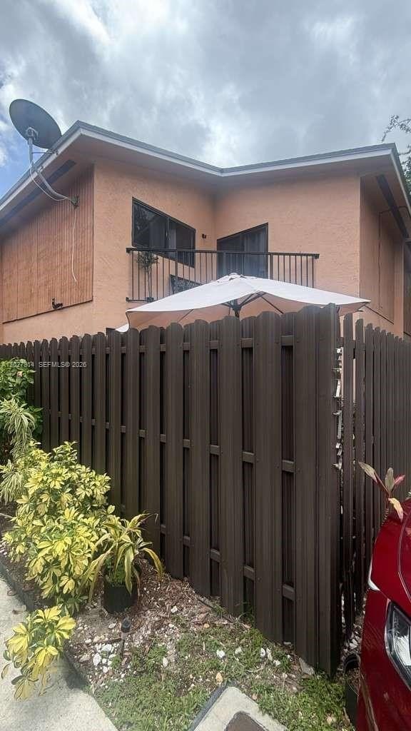 Single Family 2BR 2BA - 3473 SW 52nd Ave, Hollywood, FL