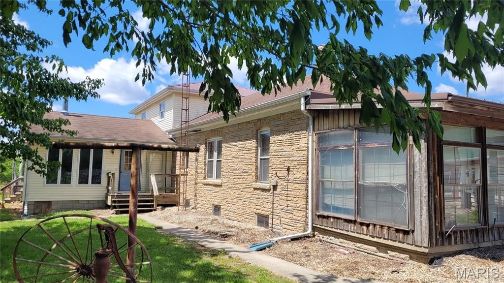 Single Family 4BR 2BA - 78 Frank Lane, Hillsboro, IL