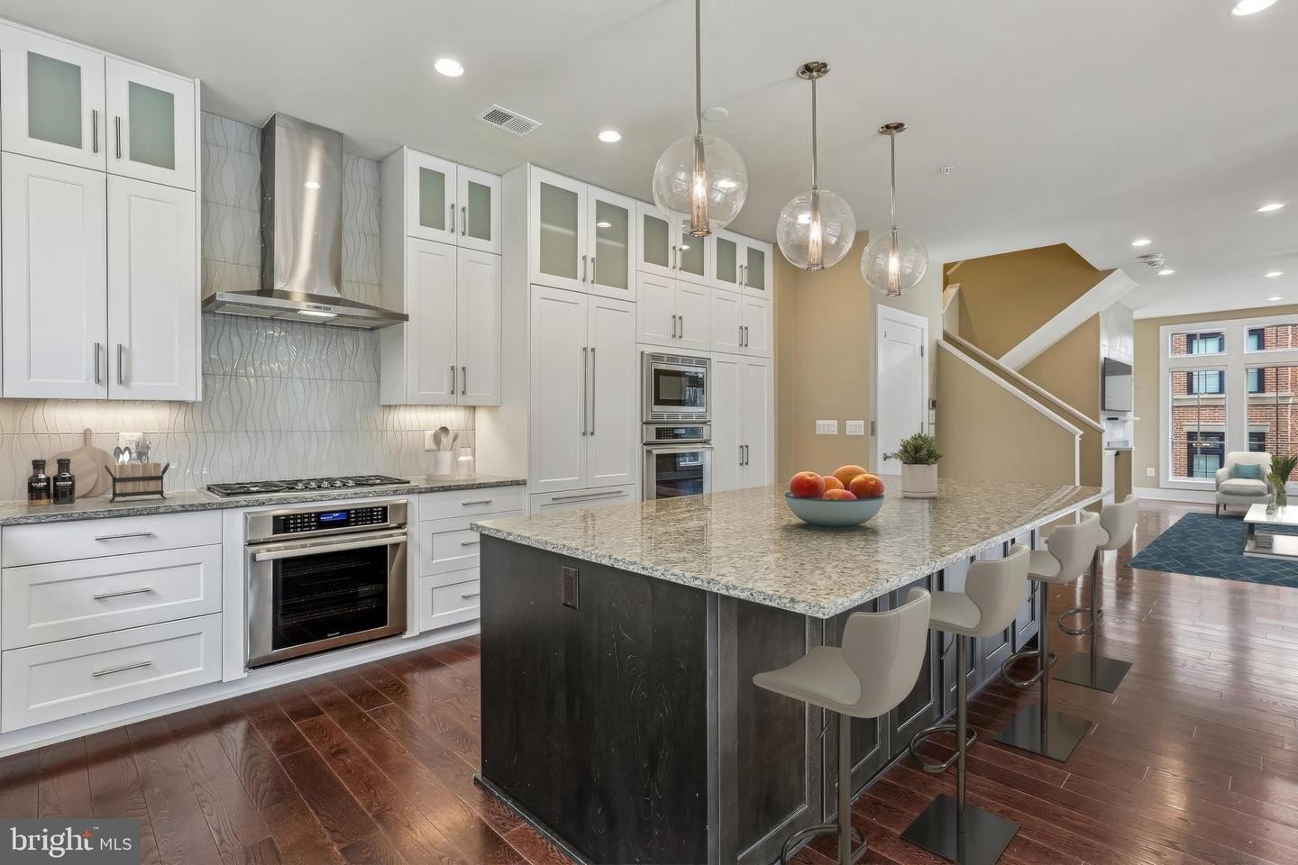 Single Family 4BR 5BA - 3675 CHEVY CHASE LAKE DR, CHEVY CHASE, MD