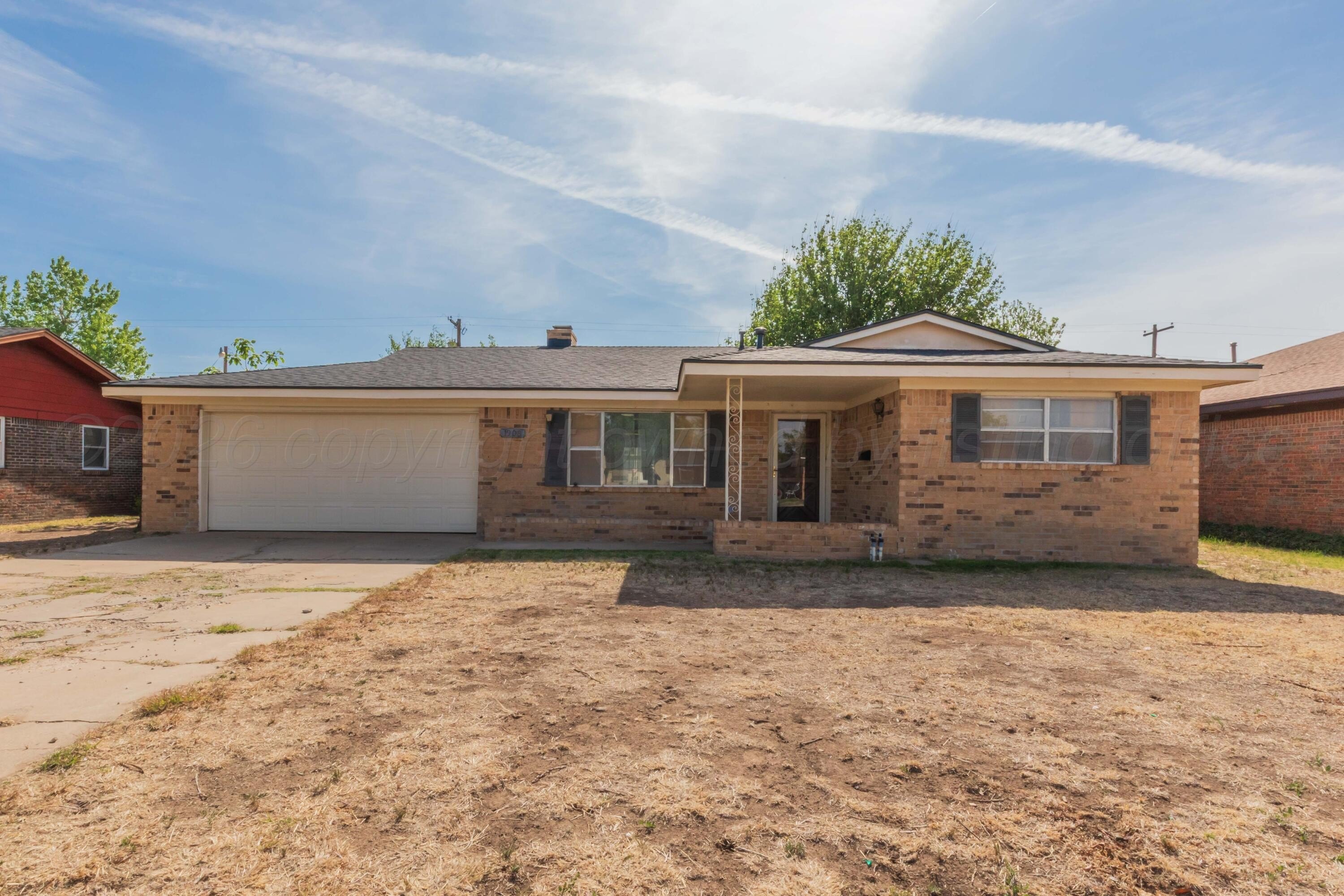 Single Family 3BR 2BA - 1908 N Zimmers St, Pampa, TX