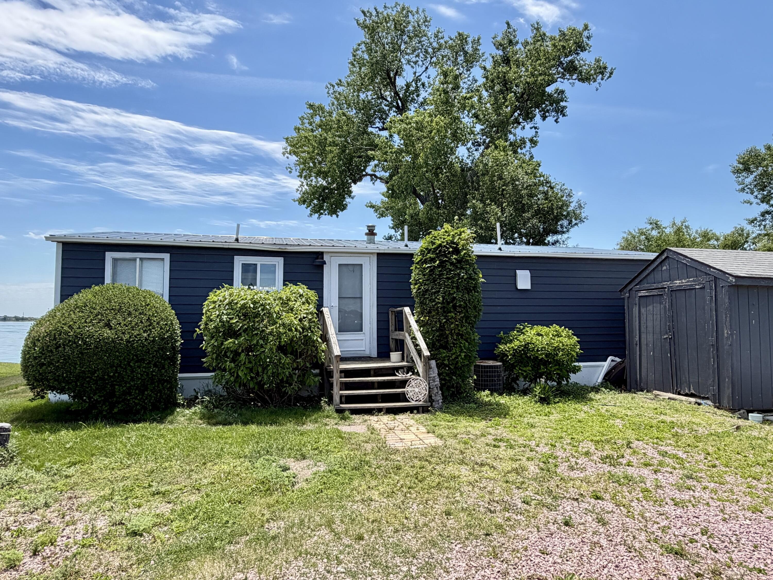 Manufactured Housing 3BR 2BA - 40457 Shore Rd N, Lake Byron, SD