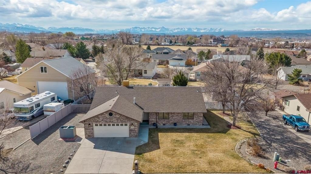 Single Family 3BR 2BA - 1664 Sneffels Street, Montrose, CO