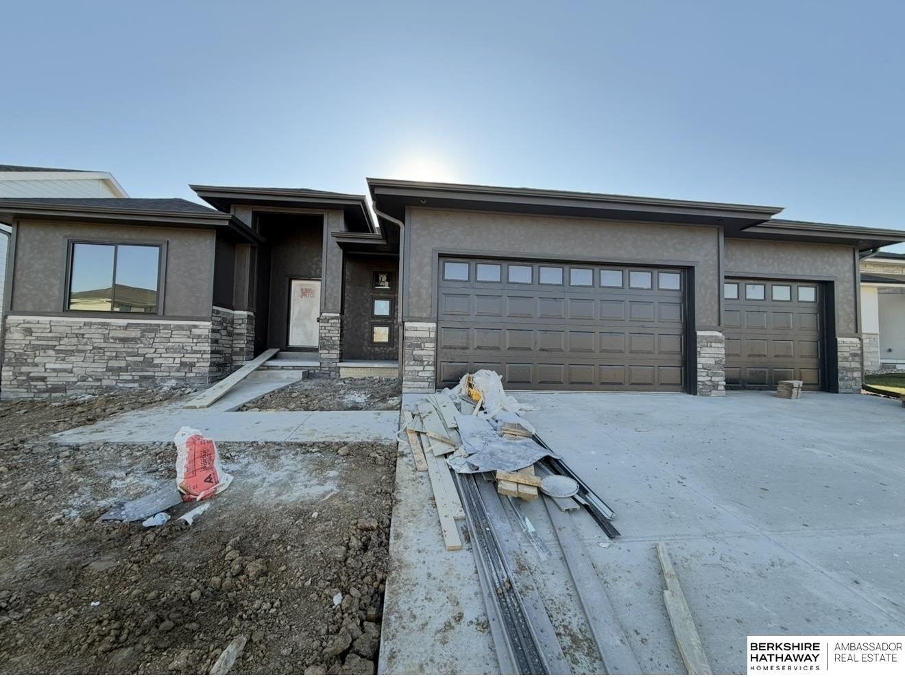 Single Family 4BR 3BA - 19903 Cottonwood Street, Gretna, NE