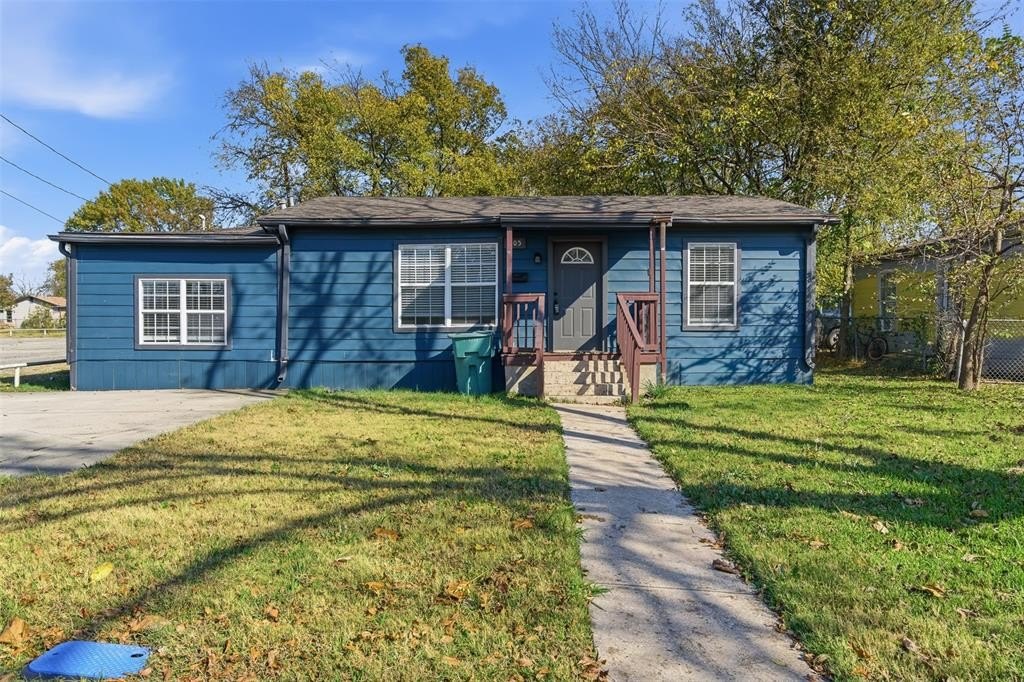 Single Family 2BR 1BA - 405 N Carr Avenue, Sherman, TX