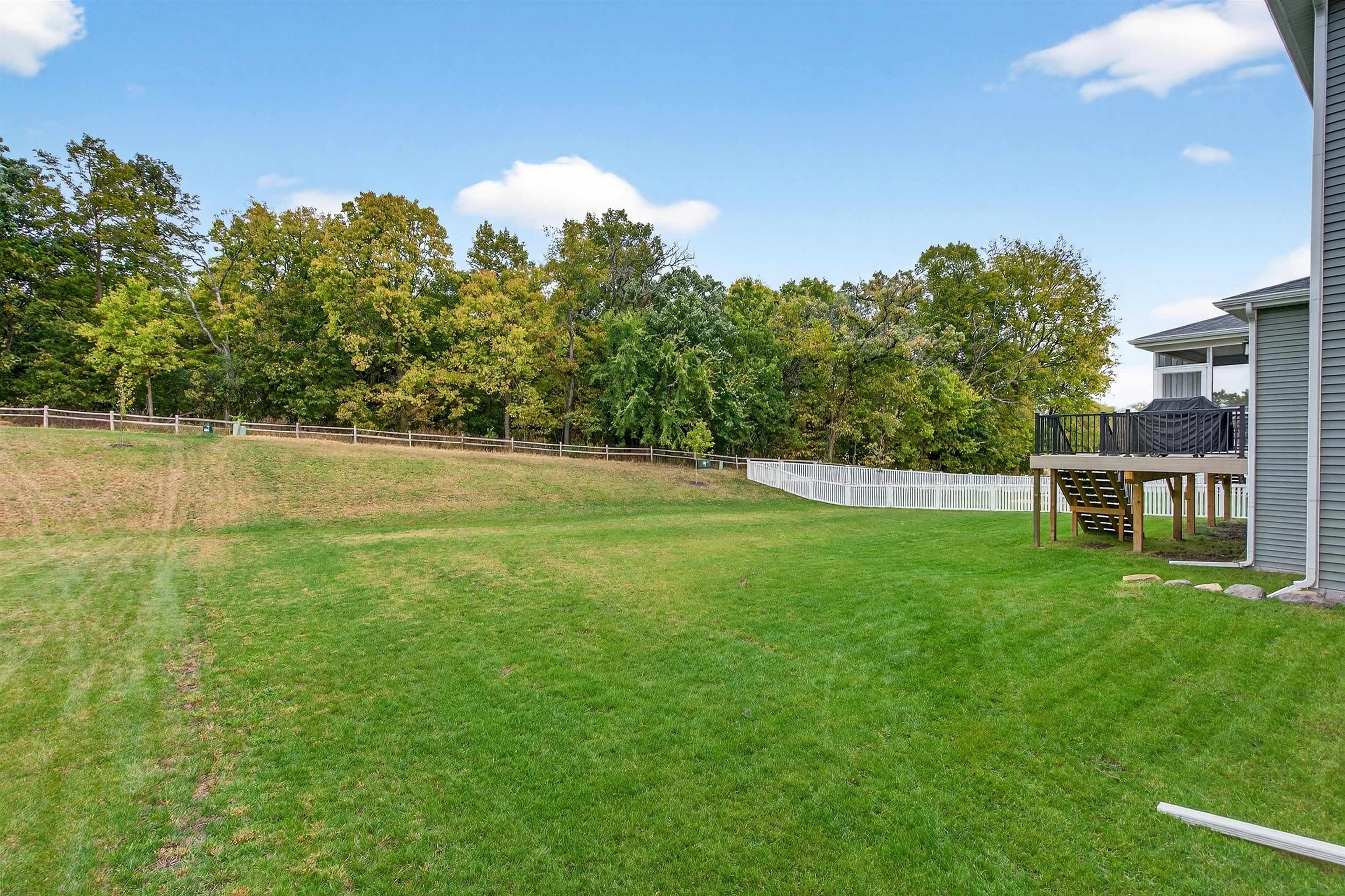 Single Family 4BR 4BA - 4070 Great Bridge Drive, DeForest, WI
